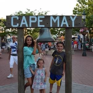 Meet your Posher, Danielle